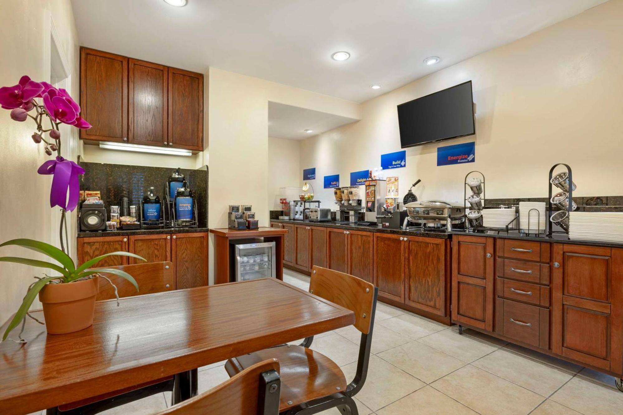 Best Western Downtown San Diego Exterior photo